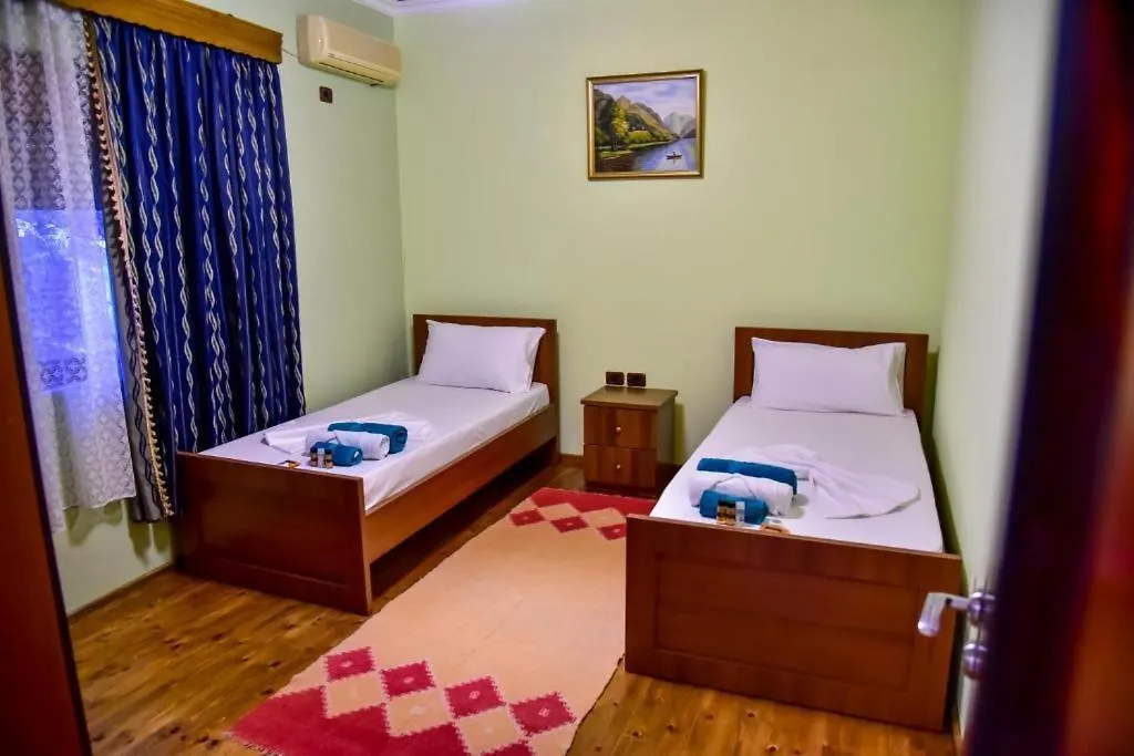 Grandma'S Gjirokastër