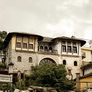 Maison d'hôtes Emblematic House 2, Gjirokastër