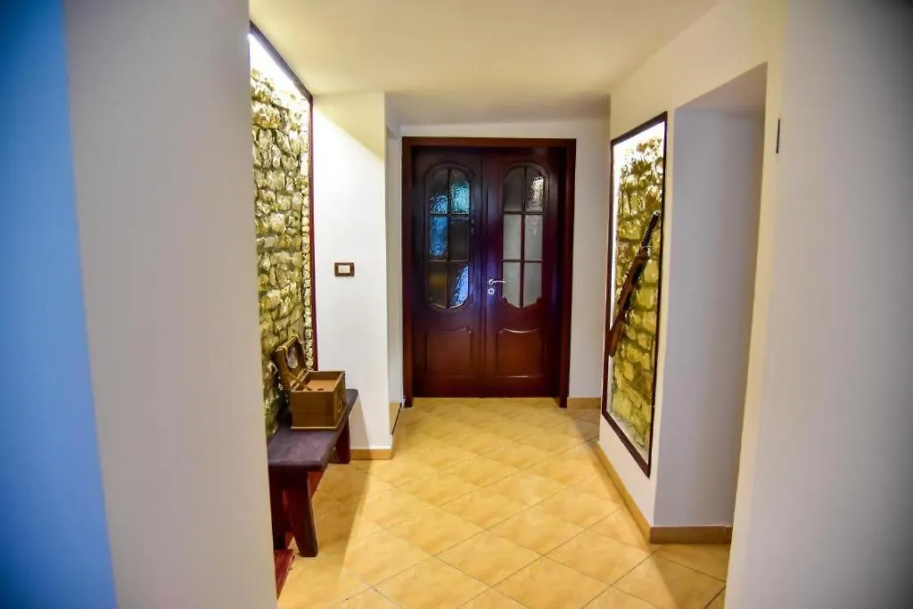 Guest house Grandma'S Albania